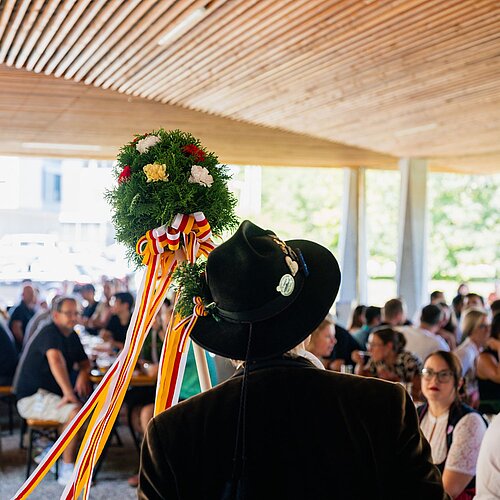 Bauerngman bei den Kirchtagsfeierlichkeiten des Technologiepark Villach