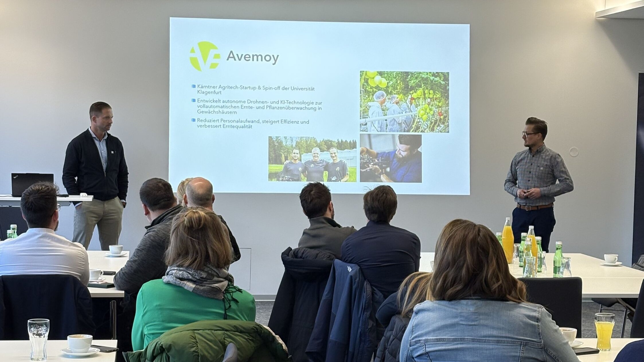 Presentation by build! at the second Business Breakfast Presentation by Martin Trink and Christoph Riegler from build!