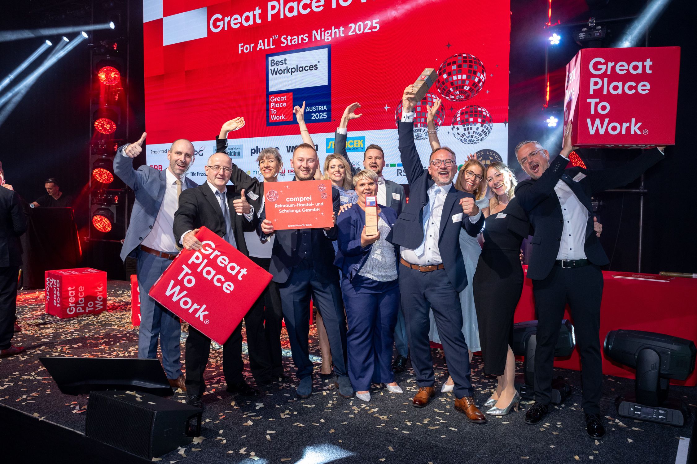Group photo of the comprei team at the award ceremony