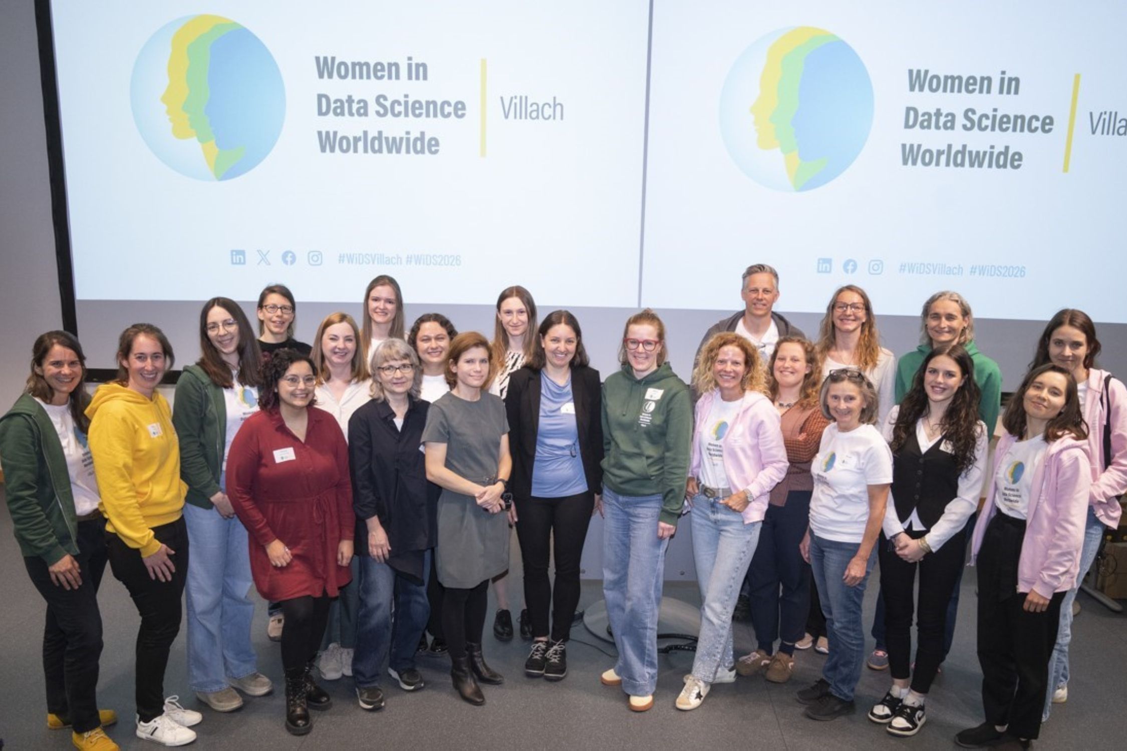 Das Team und die Vortragenden der WiDS Villach 2026 Konferenz Gruppenfoto der Vortragenden bei der WiDS Villach 2026