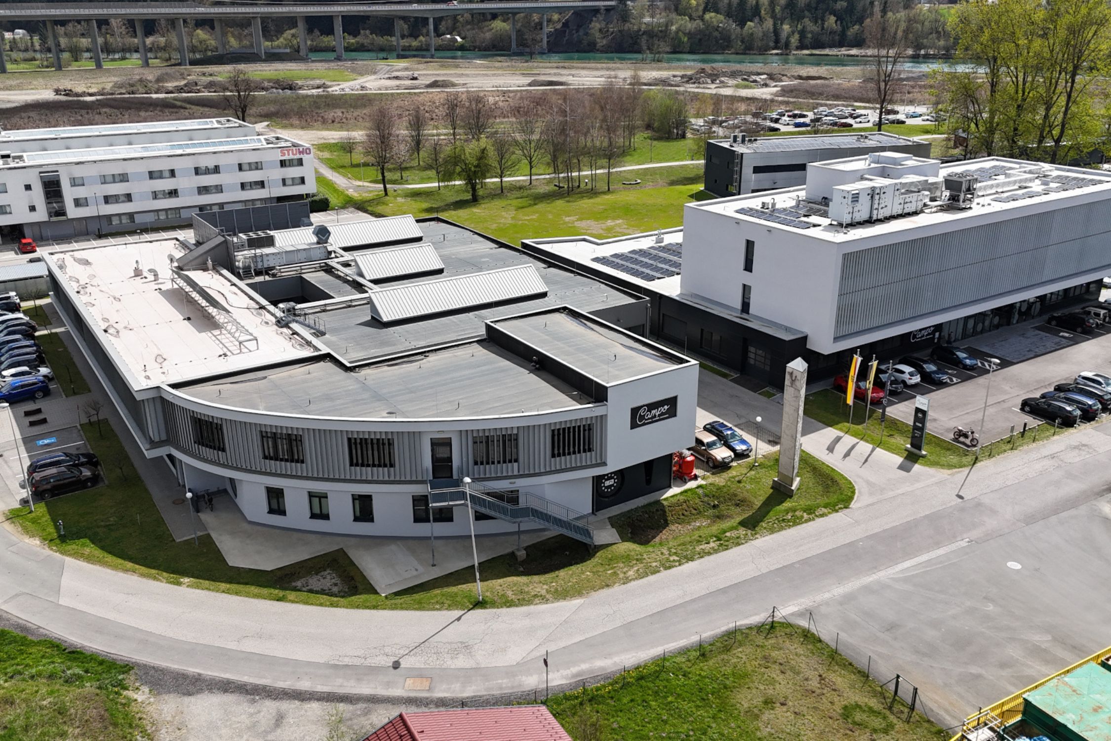 Bird's-eye view of the two CAMPO buildings