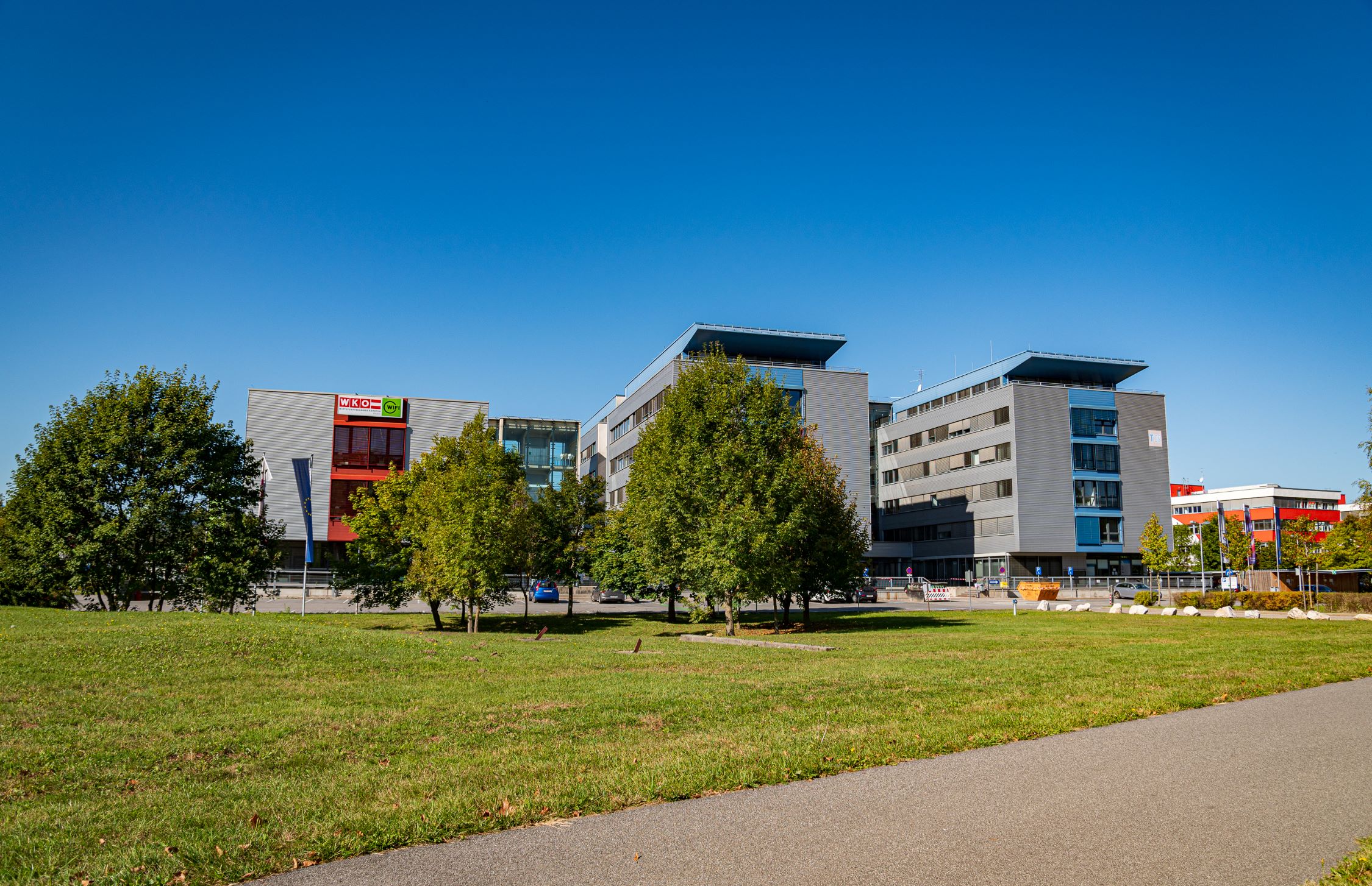 Der Gebäudekomplex von T02